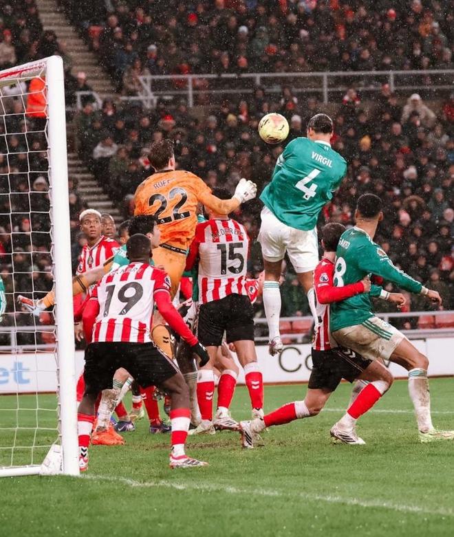  利物浦窗口期豪取连胜拜仁慕尼黑迎德国杯关键赛，风云突变摩纳哥今夜再遭质疑看傻球迷