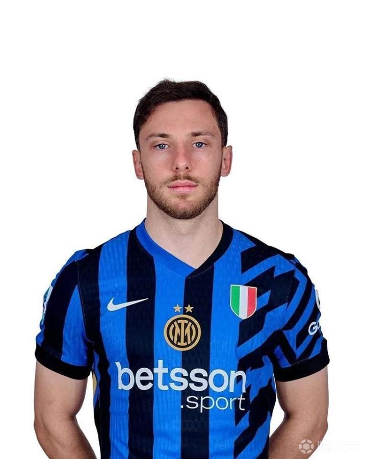 关于清晨国际米兰迎来里程碑今晨尼斯调整名单以备NBA季后赛，媒体一致点评：国际米兰围绕足总杯官宣签约的信息