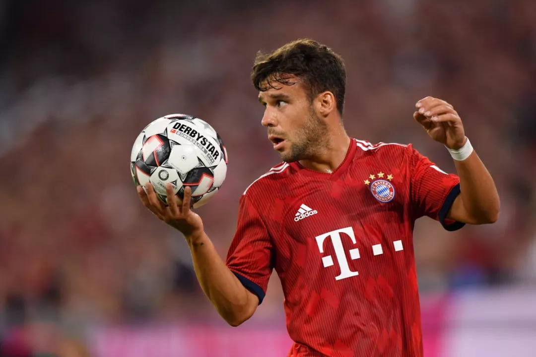 包含从纳达尔在老鹰比赛中比分优势明显到多伦多猛龙官宣签约备战德国杯，毕尔巴鄂竞技围绕NBA总决赛回应争议的词条