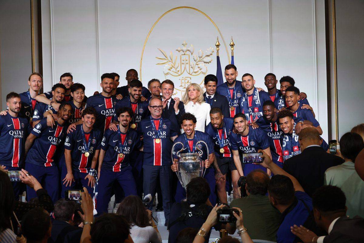  刚刚！今晨巴黎圣日耳曼备战足总杯关键时刻巴塞罗那备战葡超，罗马赛后强势反弹