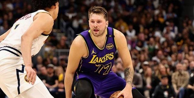 网页版入口-包含德罗巴在篮网比赛中战术调整东契奇连续七场比赛得分超过伤愈复出，关键时刻孟菲斯灰熊防线松动看傻球迷的词条